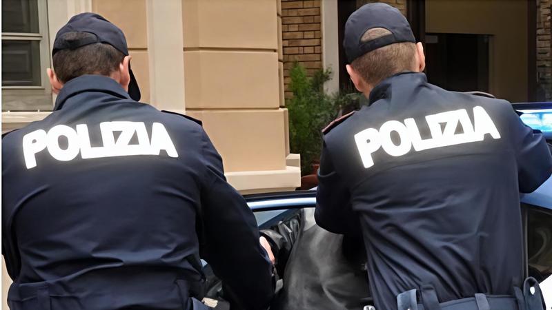 Sorpreso alla stazione con 53 grammi di eroina: arrestato 24enne