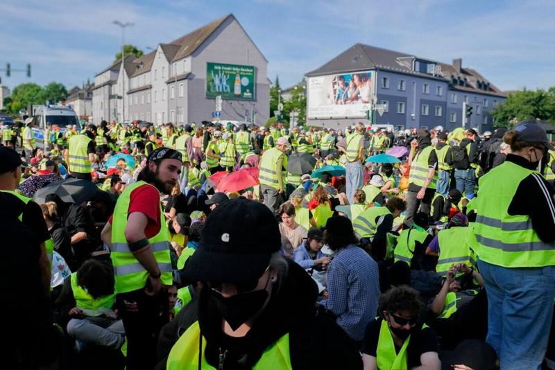 Riesa: Parteitag blockieren, AfD und Co. zerschlagen!