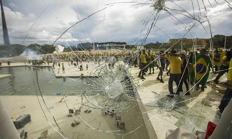 O avesso do 8 de janeiro e a ditadura desmascarada