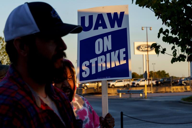 Electric Vehicle Battery Plant Workers in Kentucky File for Election to Join UAW