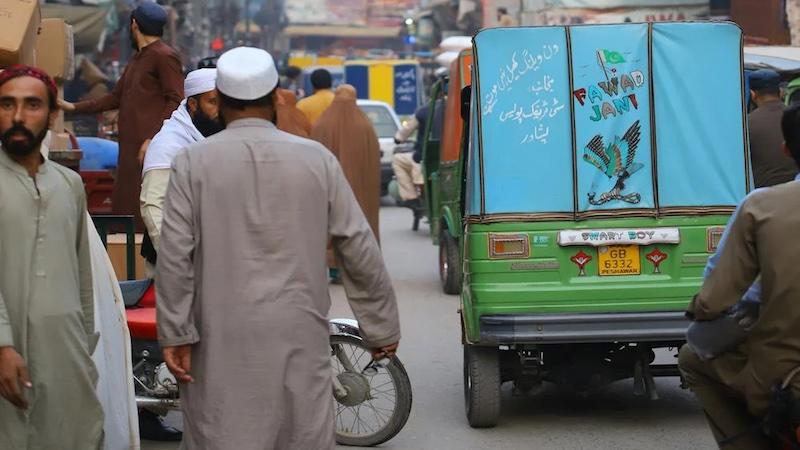 Can Centralised Control In Pakistan Sustain Economic Growth Without Eroding Democracy? – OpEd