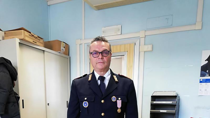 Il poliziotto. Roberto Neroni va in pensione