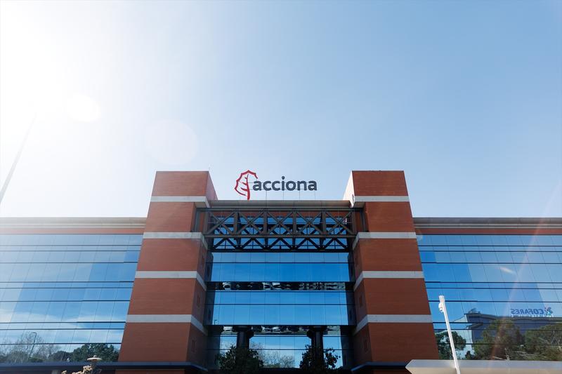 Los Entrecanales acumulan 100 millones en cortos sobre Acciona: su accionista Blackrock lidera la ofensiva