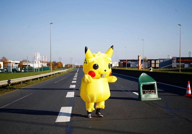 Peripatetismos: el pecho de Pikachu