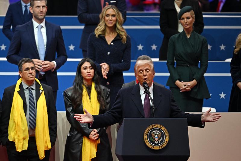 Trump invites hostages’ families on stage, before announcing pardon of ‘Jan. 6 hostages’