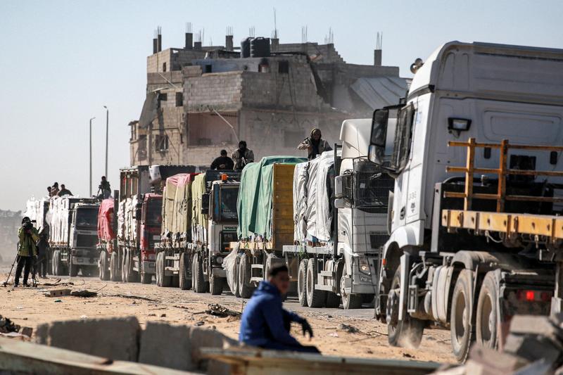 More than 2,400 aid trucks enter Gaza under ceasefire with no major looting, UN says