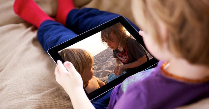 Should you limit kids screen time each day? Have your say