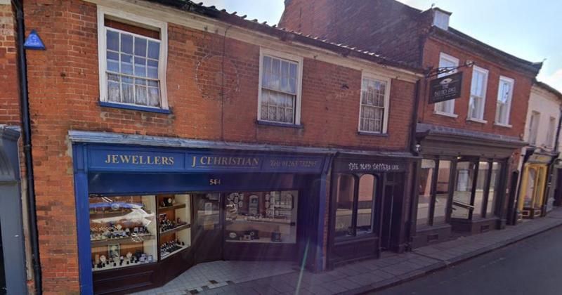 Shop building to go under the hammer in upmarket town