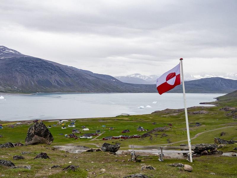 Opinion: Hey, Greenland! Join us, not the United States