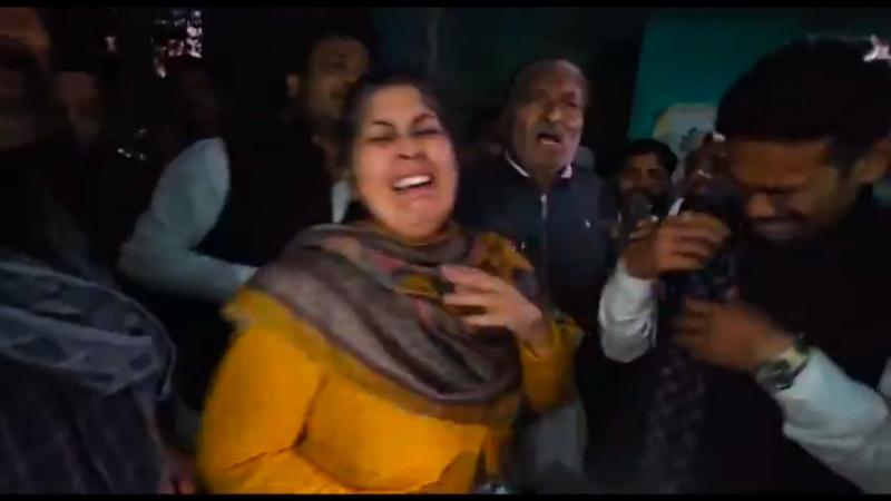 Uttarakhand: Congress MLA Mamta Rakesh seen crying bitterly over rigging, video goes viral