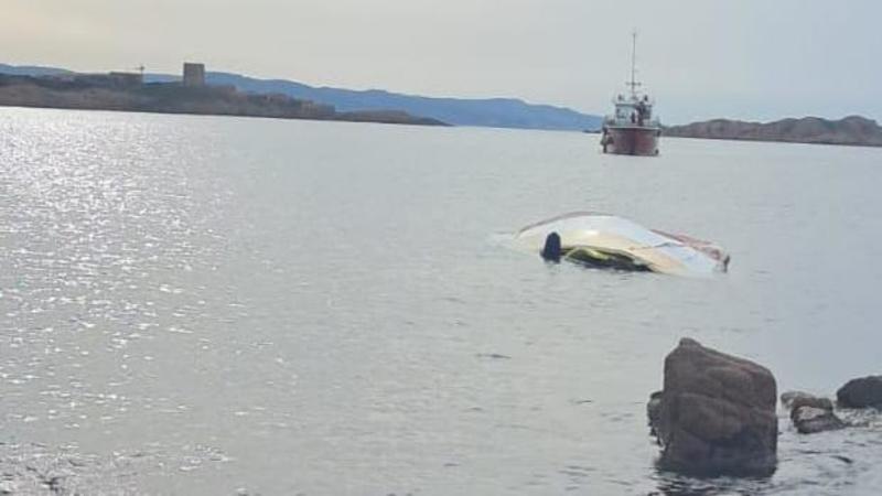 Incidente barca in Sardegna: mezzo si capovolge a Marinedda, due vittime. Morto il ristoratore Pietro Satta