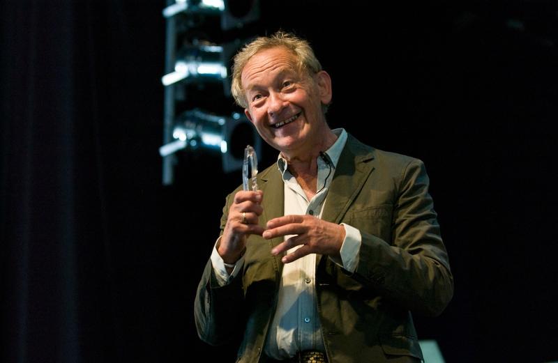 Simon Schama is a bore