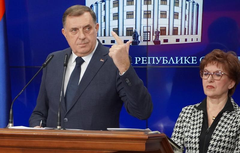 Dodik: Nezgodno je kad ti je Tito najbolji prijatelj, a nije maršal