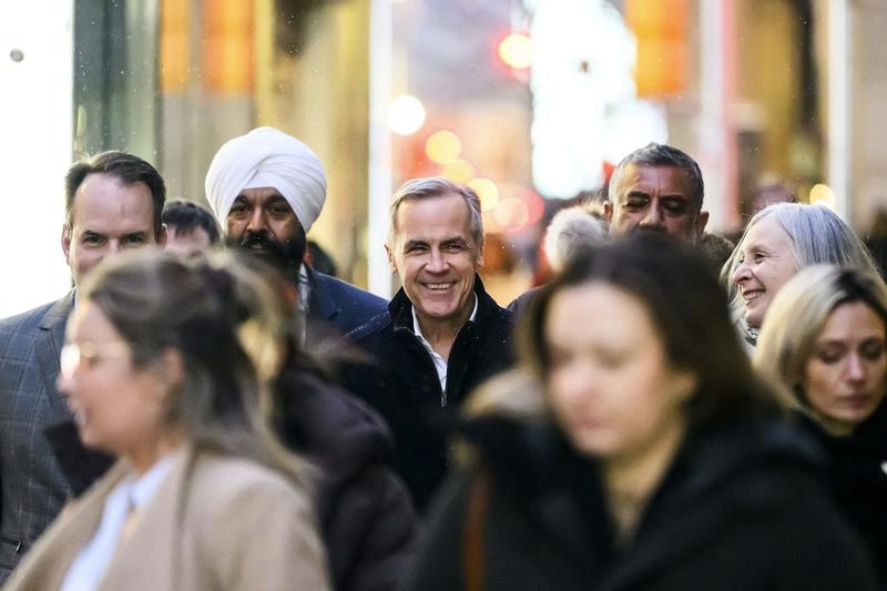 Mark Carney might have the edge as potential Liberal leader, but still faces major obstacles