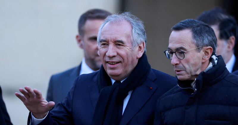 Etre de gauche et ne pas faire tomber le gouvernement Bayrou, ce n’est plus tenable