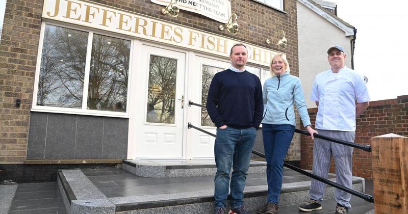 New fish and chip shop on Norfolk Broads opens to long queues