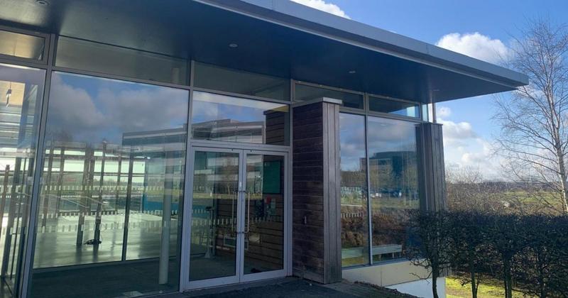 Councillors voice dog poo fears over opening of new vets next to HQ