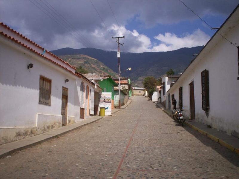 Trujillo | Tras 24 horas retorna electricidad a San Miguel y Burbusay