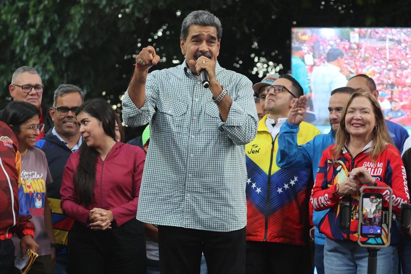 Maduro dice que llegó a «primeros acuerdos» con EE.UU. en reunión con el enviado de Trump