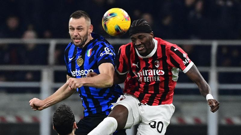 Milan-Inter finisce 1-1, il derby di San Siro deciso da De Vrij al 93’. Annullate tre reti ai nerazzurri