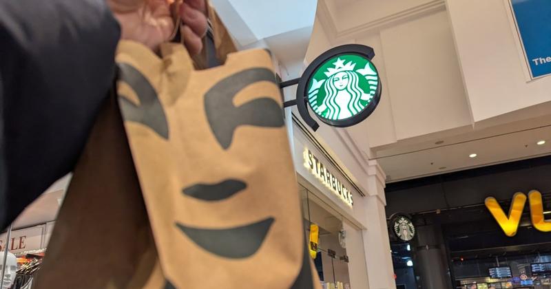 I got a £4 Surprise Bag from Starbucks and was so impressed