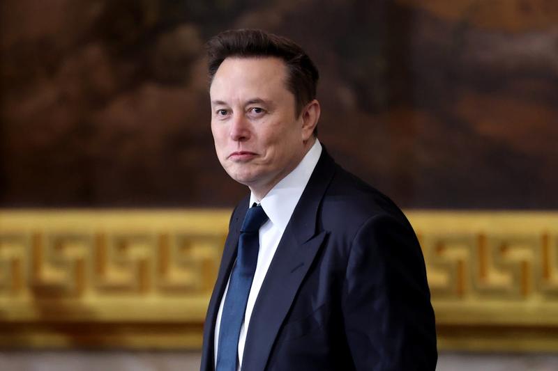 Elon Musk Installs Illegal Server to Seize All Federal Workers’ Data