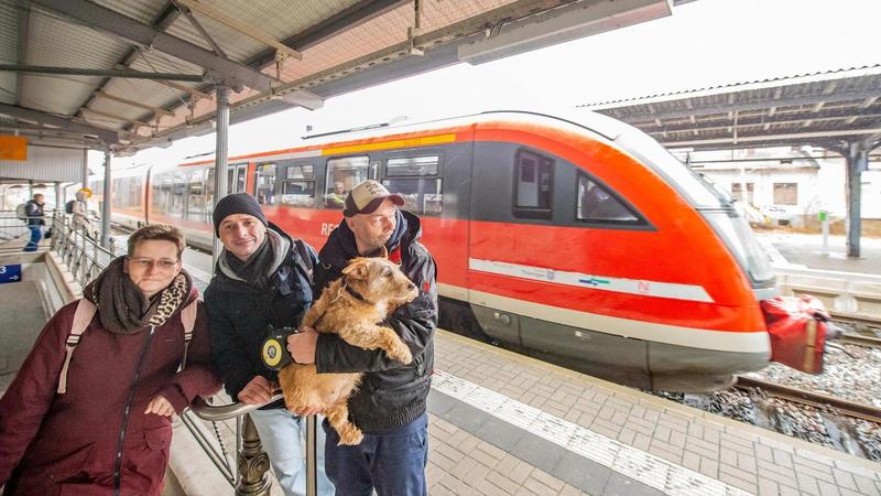 Unstrut-Hainich-Kreis: „Schlimmer als ein Vieh-Transport“ – Bahn-Pendler kämpfen mit Horror-Verbindungen