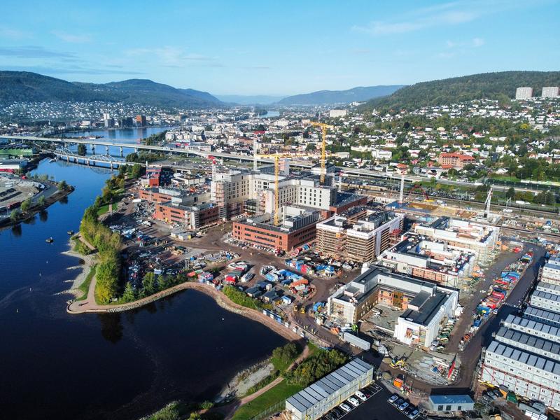 Bevar Lier i Buskerud. Og slå sammen Lier og Drammen