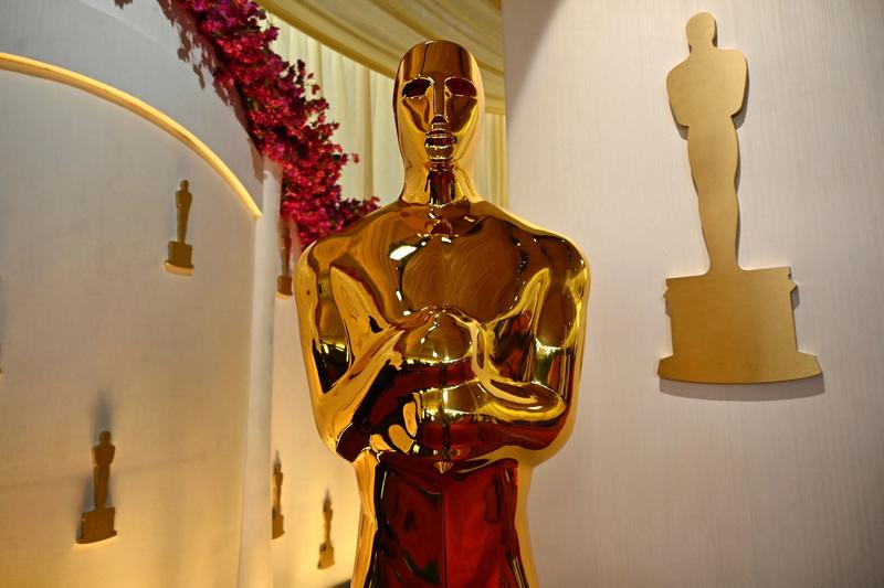 Get ready for political lectures at the Oscars — unless stars get the hint that we don’t care