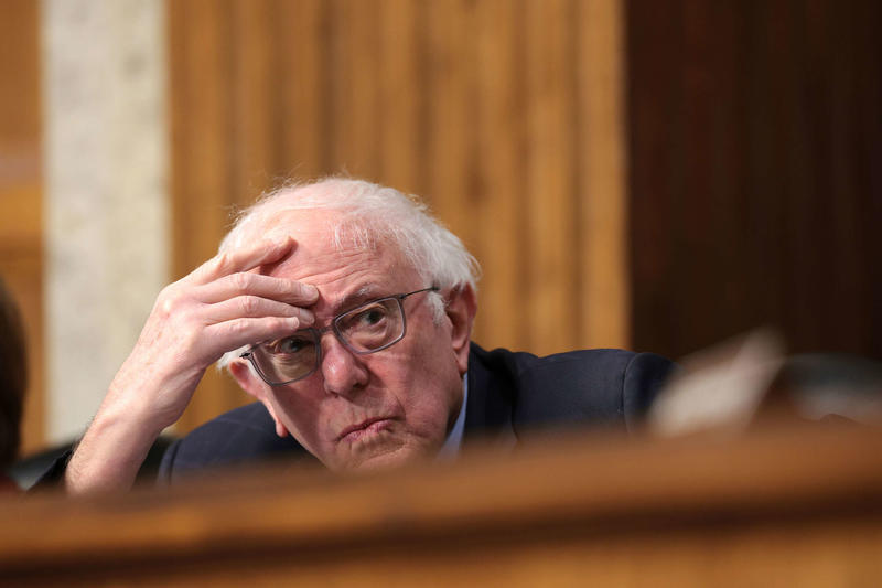 Sanders Slams RFK Jr.’s Vaccine Lies as Senate GOP Advances Nomination