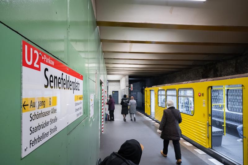 U-Bahn-Piraten kapern U2: Fahrgäste der BVG müssen im Tunnel aussteigen