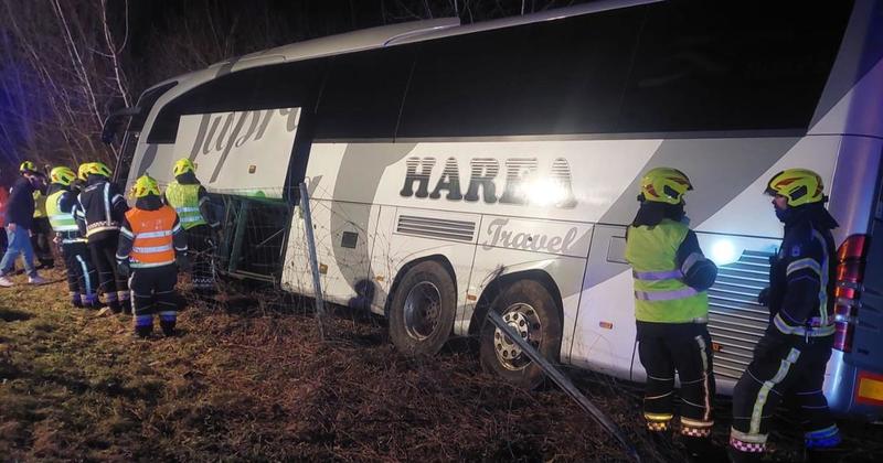 Prevrnuo se autobus na autocesti A1: U njemu bilo 20-ak putnika