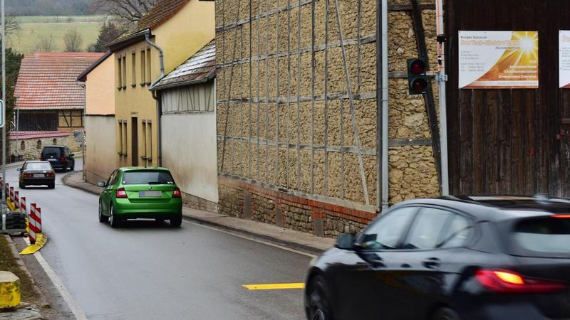 „Stelle ist hochgefährlich“: Engstelle im Kreis Gotha hat endlich eine Ampel