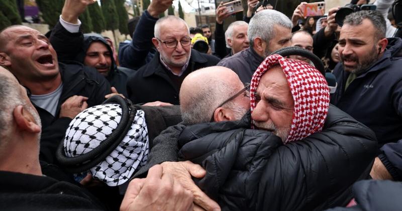 Palestinian prisoners released from jail, but not free to celebrate