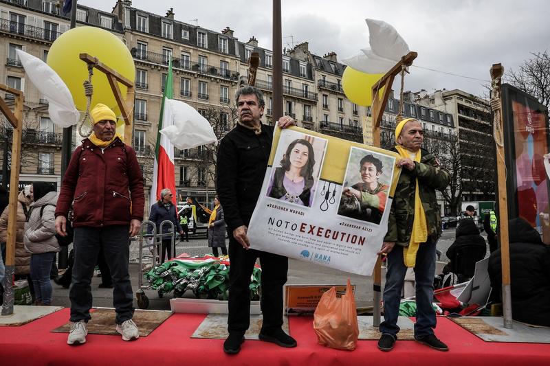 Iranian opposition group rallies some 6,000 in Paris, calling for fall of regime