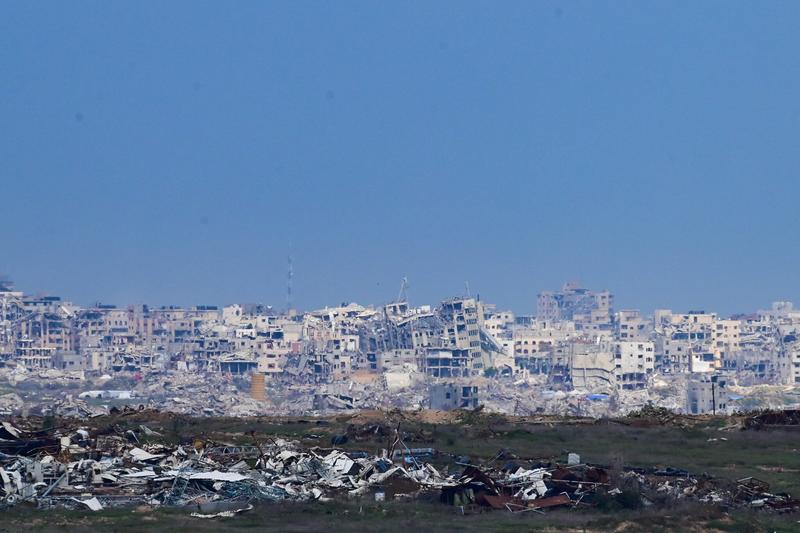 IDF fires at Palestinians who approached northern Gaza border, three said killed