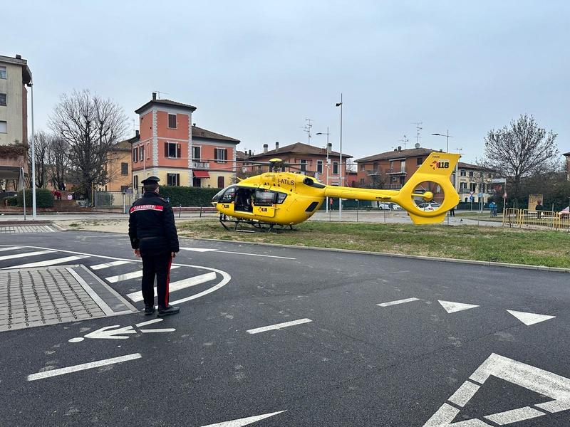 Bimbo va in arresto cardiaco al supermercato: gravissimo all’ospedale Maggiore