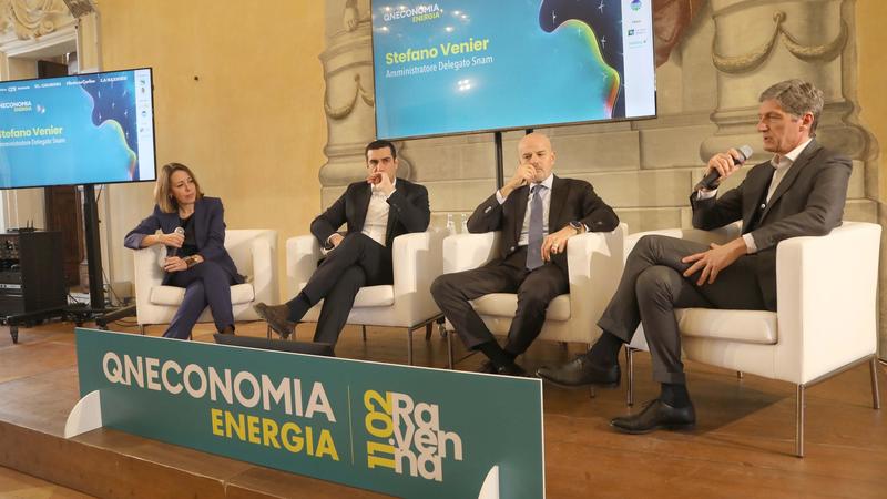 Le sfide dell’energia nel convegno a Ravenna: rinnovabili e fonti tradizionali, esperti a confronto