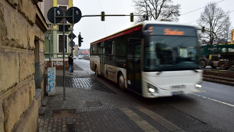 Kurioses aus Gotha: Hier wartet man auf einen Geisterbus (Mit Video)