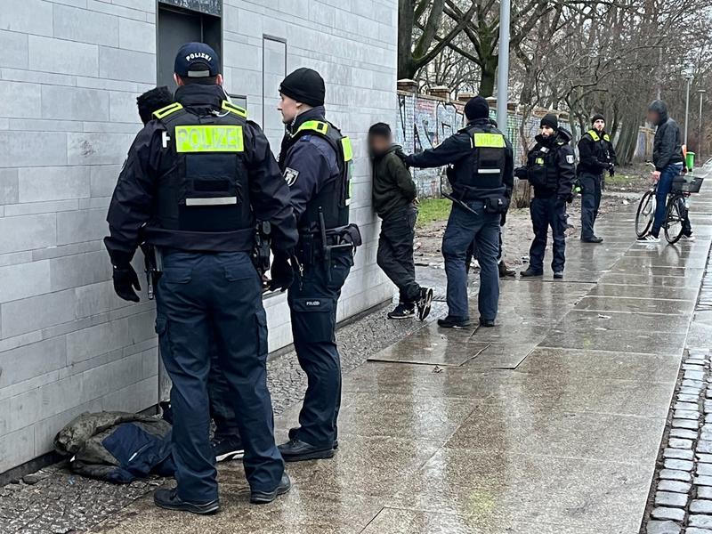 Messerverbotszonen in Berlin: Es werden sich skurrile Dinge ereignen