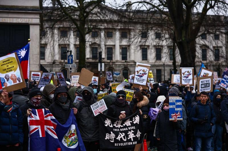 Why Would Britain Trade a London Icon to China for Peanuts?