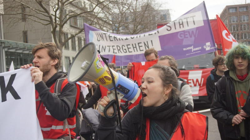 Wer ist Inés, die Arbeiterin, die die AfD zerschlagen will?