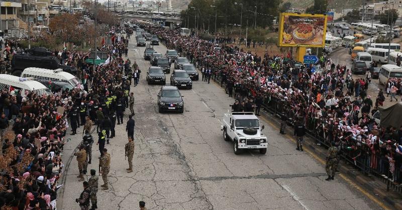 Tens of thousands of Jordanians welcome king home after Trump meeting