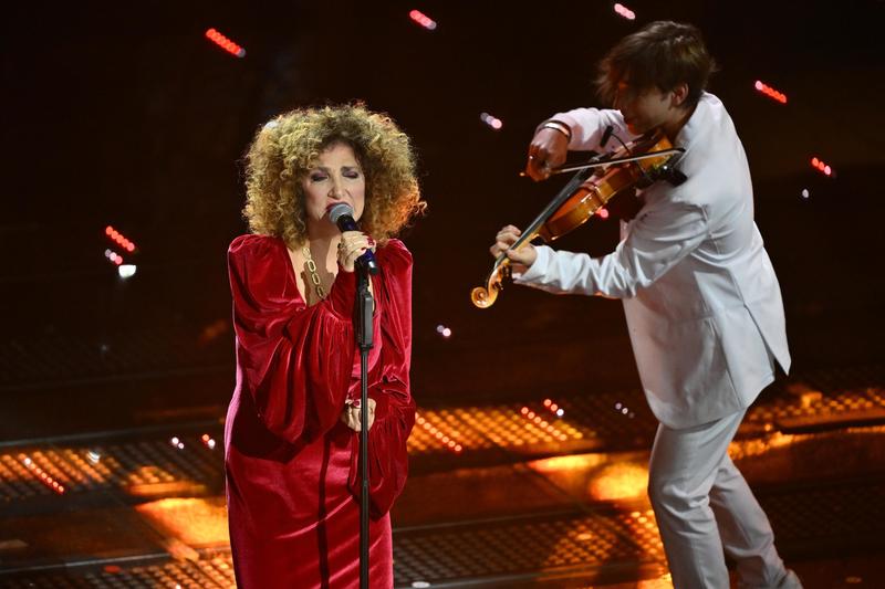 Sanremo, Marcella Bella canta ‘L’emozione non ha voce’. Scritta dal fratello per Celentano