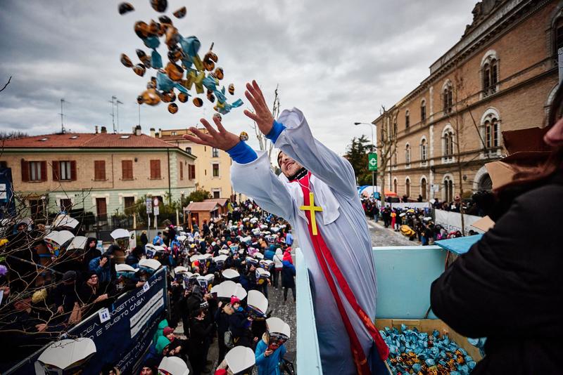 Carnevale, tutti gli eventi: il grande debutto tra carri, ospiti e tradizione