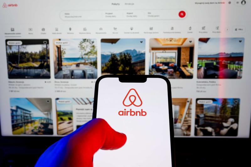 Group Says Some Airbnb Hosts Illegally Spiked Rental Prices Amid LA Fires