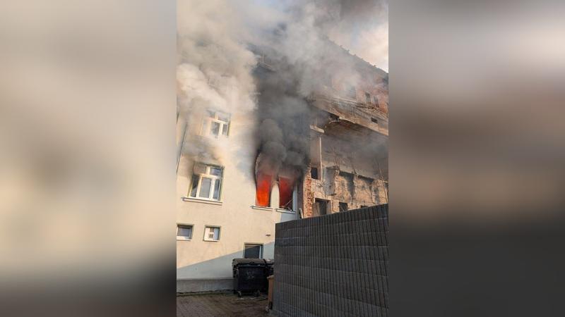 Tragödie in Arnstadt: Wohnungsbrand fordert ein Menschenleben