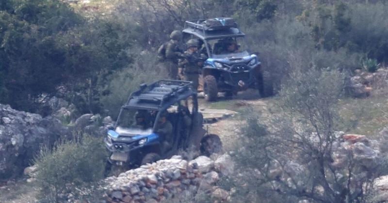 Israeli military set to miss Lebanon withdrawal deadline despite pushback