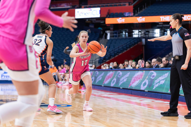 Freshman Madeline Potts emerges as 3-point threat after early enrollment