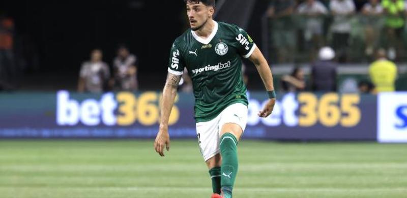 Parceiro de placas do Palmeiras negocia três patrocínios para o uniforme